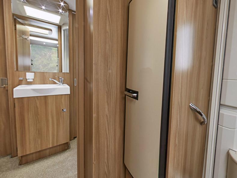Caravan Image