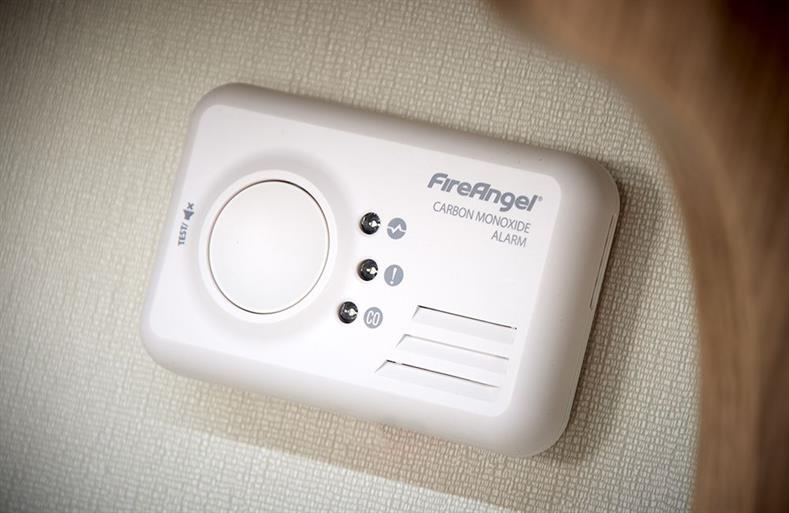 fe7189f1-e4a6-4694-b2ad-d8d1c45023a1.jpg