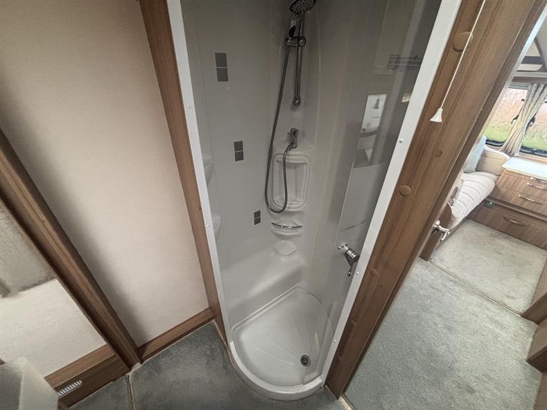 c51a644c-1ea0-4a21-a889-d19c352a8a66.jpeg